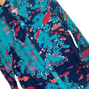 LILLY PULITZER Women's 8 Reef Me Up Joycee Button Resort Tropical Fish Art Shirt